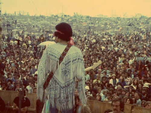 Jimi Hendrix in Woodstock, 1969 | ssssimone!